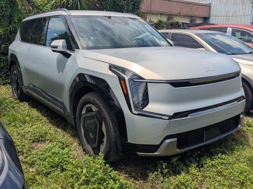 2024 Kia EV9 Land