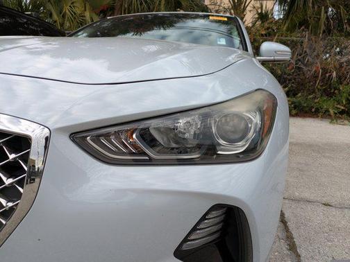 2020 Genesis G70 2.0T RWD