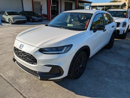 2025 Honda HR-V LX