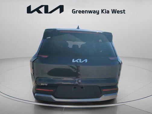 2026 Kia EV9 Light Short Range