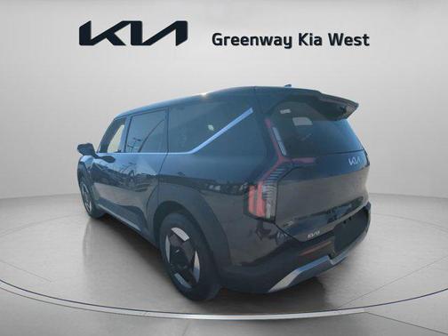 2026 Kia EV9 Light Short Range