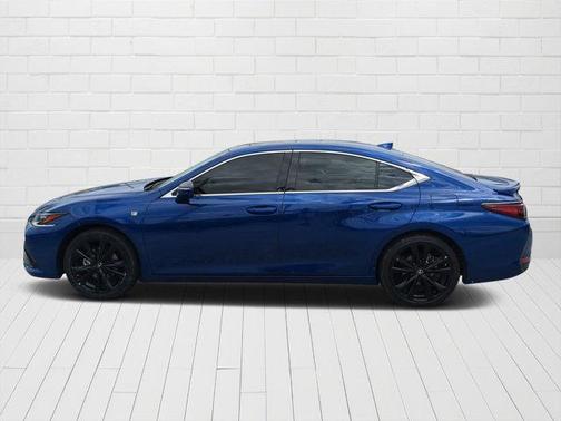 2024 Lexus ES 300h F SPORT Handling