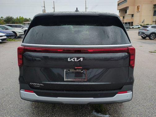 2025 Kia Carnival LXS