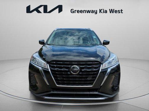 Super Black 2021 Nissan Kicks SV