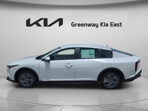 2025 Kia K4 LX