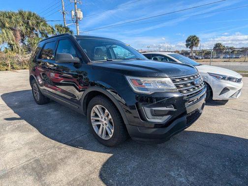 2017 Ford Explorer Base
