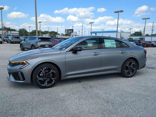 2025 Kia K5 GT-Line