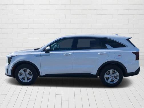 2025 Kia Sorento LX