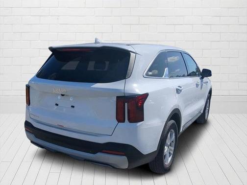 2025 Kia Sorento LX