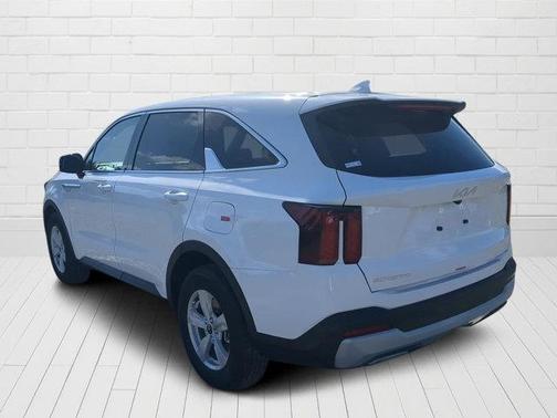 2025 Kia Sorento LX