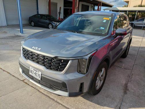 2024 Kia Sorento LX