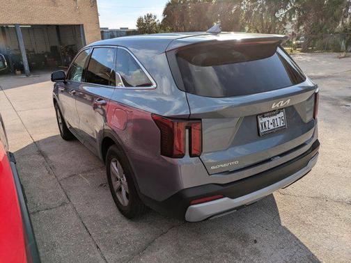 2024 Kia Sorento LX