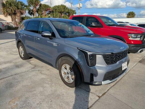 2024 Kia Sorento LX