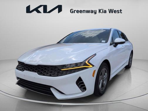 Glacial White Pearl 2022 Kia K5 LXS