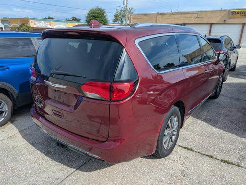 2020 Chrysler Pacifica Touring-L Plus