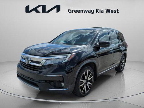 Crystal Black Pearl 2020 Honda Pilot Touring 8-Passenger