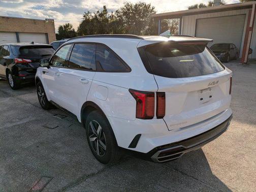 2023 Kia Sorento EX
