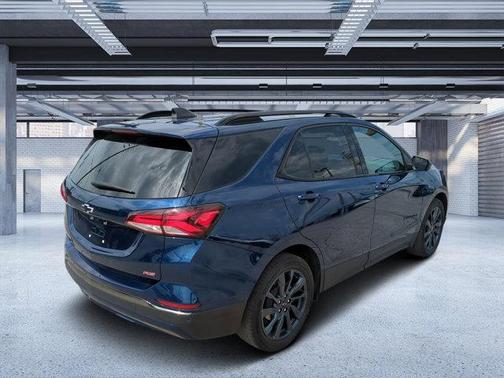 2022 Chevrolet Equinox FWD RS