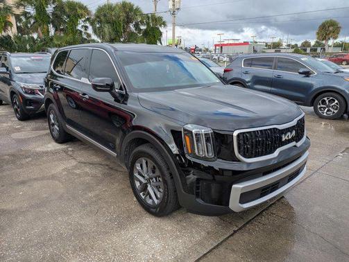2025 Kia Telluride LX