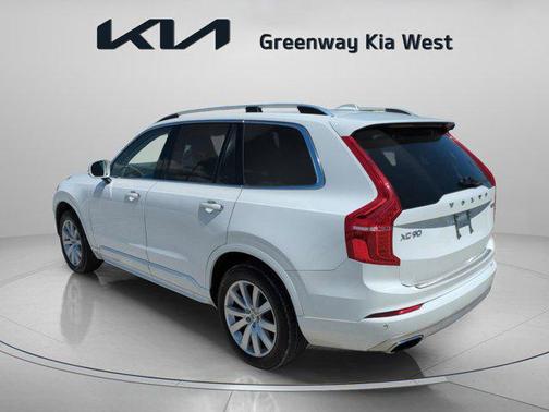 Ice White 2017 Volvo XC90 T6 Momentum