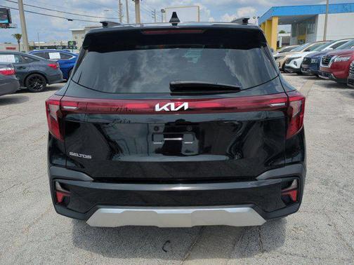 2024 Kia Seltos EX