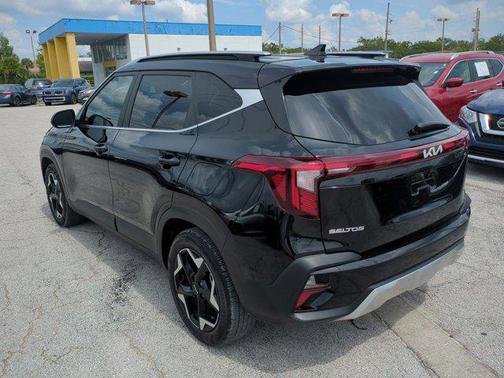 2024 Kia Seltos EX