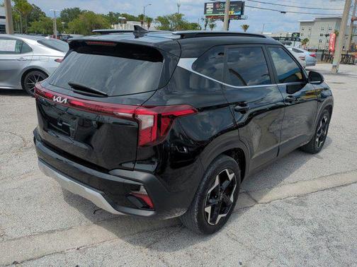 2024 Kia Seltos EX