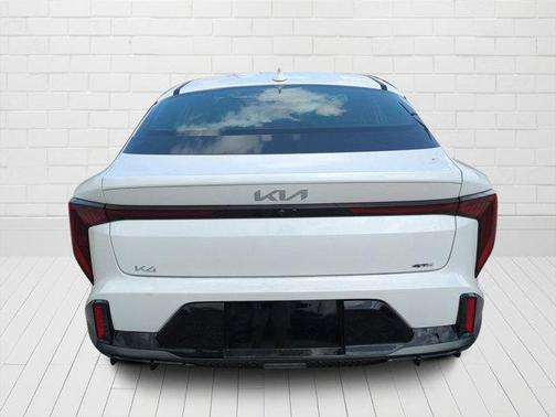 2025 Kia K4 GT-Line Turbo