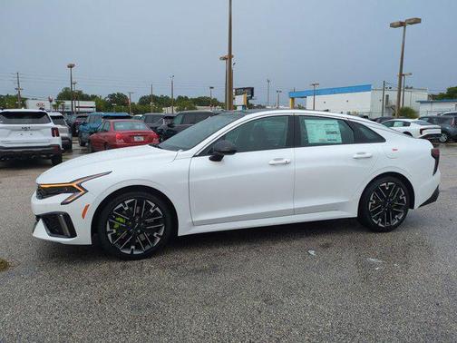 2025 Kia K5 GT
