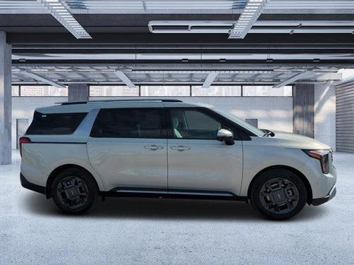 2025 Kia Carnival Hybrid SX