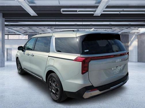 2025 Kia Carnival Hybrid SX