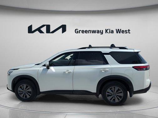 2022 Nissan Pathfinder SV 2WD