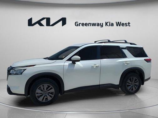 2022 Nissan Pathfinder SV 2WD