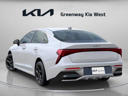 2025 Kia K5 LXS