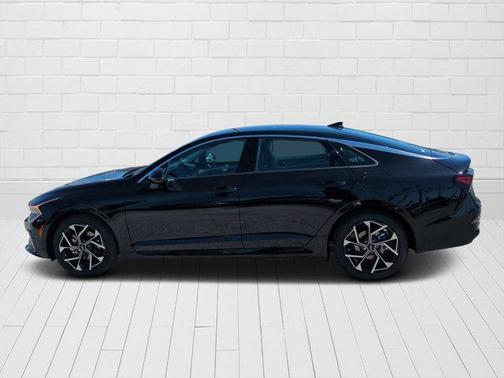 2025 Kia K5 EX