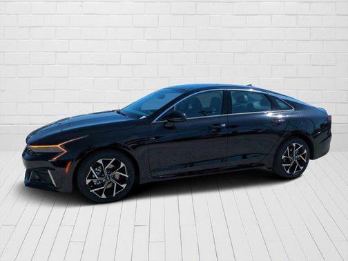 2025 Kia K5 EX