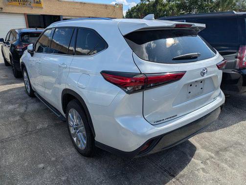 2023 Toyota Highlander Limited