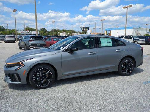2025 Kia K5 GT-Line