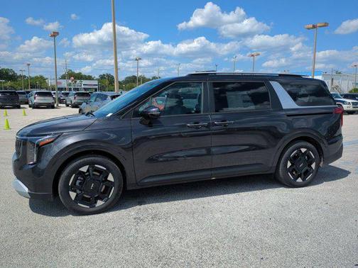 2025 Kia Carnival EX