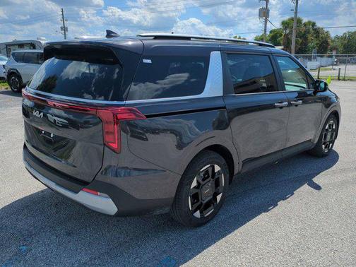 2025 Kia Carnival EX