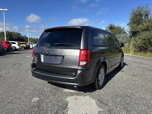 2020 Dodge Grand Caravan SE