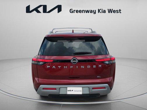 2022 Nissan Pathfinder SL 2WD