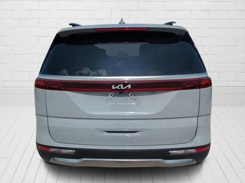 2024 Kia Carnival SX