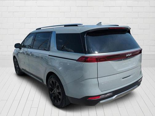 2024 Kia Carnival SX