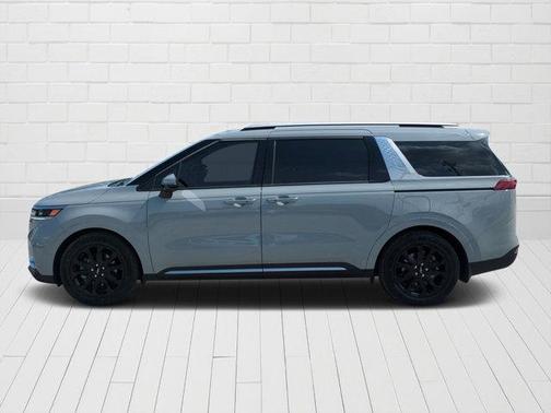 2024 Kia Carnival SX