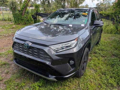 2020 Toyota RAV4 Hybrid SE