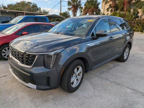 2024 Kia Sorento LX