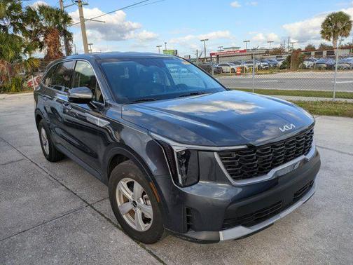 2024 Kia Sorento LX