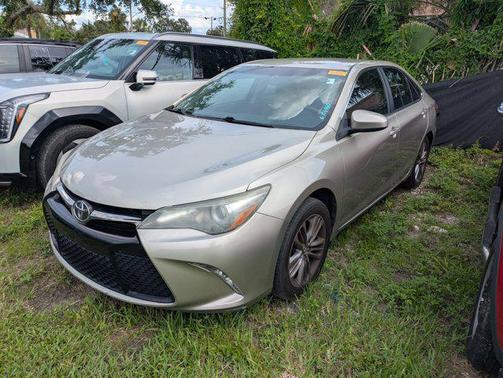 2015 Toyota Camry SE