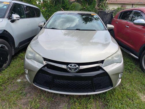 2015 Toyota Camry SE